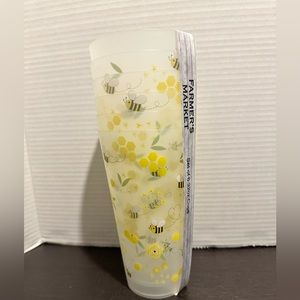 Flying Honey Bee 32oz Set of 6 Plastic Drinking Cups